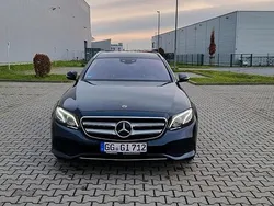 Blau Gebraucht 2017 Mercedes E350 Kombi | 21.999 € (Fairer Preis)