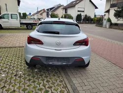 Opel Astra GTC