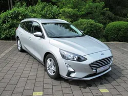 Polarsilber Gebraucht 2022 Ford Focus Cool & Connect Kombi | 18.900 € (Guter Preis)