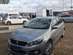 Grau Gebraucht 2021 Peugeot 308 Allure Kombi | 15.000 € (Guter Preis)