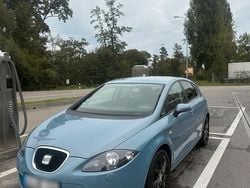 Blau Gebraucht 2008 Seat Leon Limousine | 4.600 € (Etwas zu teuer)