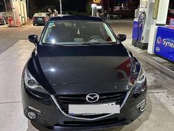 Schwarz Gebraucht 2015 Mazda 3 Inclusive Limousine | 10.200 € (Fairer Preis)