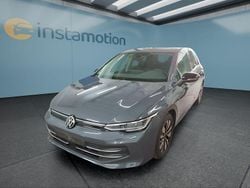 Grau Gebraucht 2024 VW Golf VIII Kleinwagen | 24.049 € (Guter Preis)