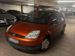 Orange Gebraucht 2004 Ford Fiesta Kleinwagen | 600 € (Superpreis)
