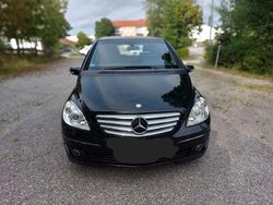 Blau Gebraucht 2005 Mercedes B200 Van / Kleinbus | 3.600 € (Guter Preis)