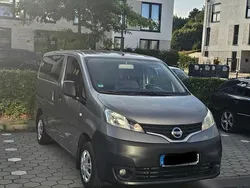 Grau Gebraucht 2010 Nissan NV200 Van | 8.400 € (Teuer)