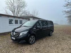Schwarz Gebraucht 2014 Mercedes V250 Avantgarde Edition Van / Kleinbus | 28.477 € (Fairer Preis)