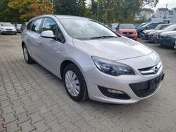 Silber Gebraucht 2015 Opel Astra Edition+ Kombi | 8.200 € (Guter Preis)