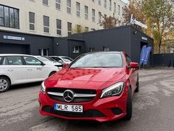 Rot Gebraucht 2017 Mercedes CLA250 Limousine | 16.200 €