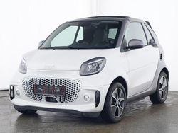 Weiß Gebraucht 2024 Smart ForTwo Electric Drive Passion Exclusive Cabrio | 19.888 € (Etwas zu teuer)