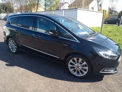 Schwarz Gebraucht 2018 Ford S-MAX Vignale Van / Kleinbus | 21.400 € (Fairer Preis)