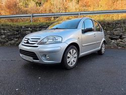 Silber Gebraucht 2007 Citroën C3 Kleinwagen | 1.600 € (Fairer Preis)