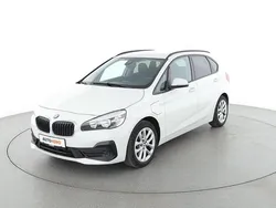 Weiß Gebraucht 2020 BMW 225 Active Tourer Van / Kleinbus | 18.670 €