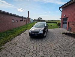 Schwarz Gebraucht 2008 VW Golf V Kleinwagen | 2.500 € (Fairer Preis)