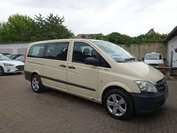 Hellelfenbein Gebraucht 2014 Mercedes Vito Van / Kleinbus | 5.990 €