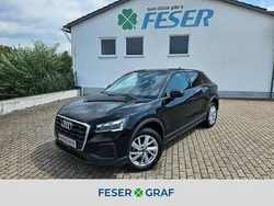 Brillantschwarz Gebraucht 2023 Audi Q2 Ambiente SUV | 16.900 €