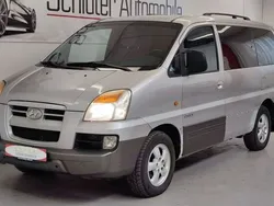 Silber Gebraucht 2005 Hyundai H-1 Van / Kleinbus | 3.490 € (Fairer Preis)
