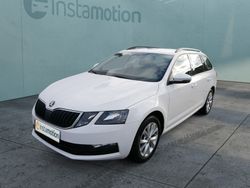 Weiß Gebraucht 2020 Skoda Octavia Ambition Kombi | 14.590 € (Superpreis)