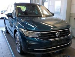 Blau Gebraucht 2022 VW Tiguan Life SUV | 22.999 € (Guter Preis)