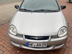 Silber Gebraucht 2000 Chrysler Neon Limousine | 1.650 €