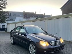Blau Gebraucht 2007 Mercedes C220 Elegance Limousine | 6.600 € (Fairer Preis)