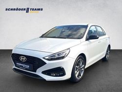 Atlas white Gebraucht 2025 Hyundai i30 Advantage Limousine | 22.280 € (Guter Preis)