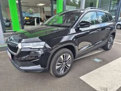 Black (metallic) Neu 2025 Skoda Karoq Drive SUV | 34.980 € (Guter Preis)