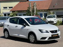 Weiß Gebraucht 2012 Seat Ibiza Reference Limousine | 3.999 € (Fairer Preis)