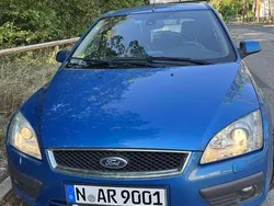 Gebraucht 2005 Ford Focus Ghia Limousine | 2.000 € (Teuer)
