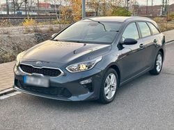 Grau Gebraucht 2019 Kia Ceed Sportswagon Edition 7 Kombi | 13.600 € (Fairer Preis)