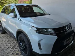 Weiß Gebraucht 2024 Suzuki Vitara Comfort+ SUV | 24.680 € (Guter Preis)
