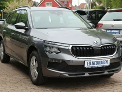 Graphitegrau metallic Neu 2025 Skoda Kamiq Selection SUV | 24.900 € (Fairer Preis)