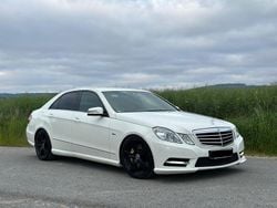 Weiß Gebraucht 2012 Mercedes E350 AMG line Limousine | 11.000 € (Fairer Preis)