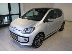 Light silver metallic Gebraucht 2015 VW up! Kleinwagen | 7.950 € (Etwas zu teuer)