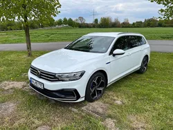 Weiß Gebraucht 2020 VW Passat GTE Kombi | 22.490 € (Fairer Preis)