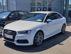 Weiß Gebraucht 2015 Audi S3 Comfort Limousine | 25.500 € (Teuer)