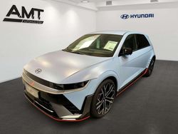 Performance blue (matt) Gebraucht 2024 Hyundai Ioniq Kleinwagen | 65.750 €