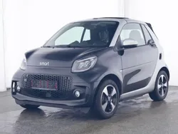 Schwarz Gebraucht 2024 Smart ForTwo Electric Drive Edition #1 Cabrio | 19.555 € (Etwas zu teuer)