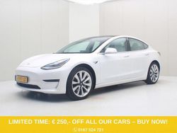Weiß Gebraucht 2020 Tesla Model 3 Long Range AWD Limousine | 23.400 € (Fairer Preis)