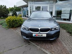 Grau Gebraucht 2019 BMW 320 Kombi | 24.599 € (Etwas zu teuer)