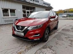 New red (m) Gebraucht 2019 Nissan Qashqai N-Connecta SUV | 14.900 € (Fairer Preis)