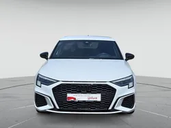 Gletscherweiß metallic Gebraucht 2022 Audi A3 Sportback e-tron Ambiente Limousine | 24.380 € (Fairer Preis)