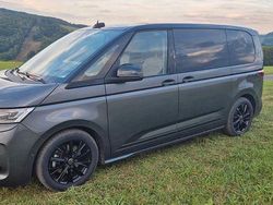 Grau Gebraucht 2023 VW T7 Edition Van | 58.200 € (Teuer)