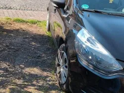 Schwarz Gebraucht 2017 Renault Clio IV Life Kleinwagen | 7.200 € (Fairer Preis)