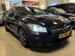 Schwarz Gebraucht 2015 Mercedes 180 Limousine | 10.950 €