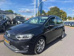 Schwarz Gebraucht 2015 VW Golf Sportsvan Highline Van / Kleinbus | 12.990 € (Guter Preis)