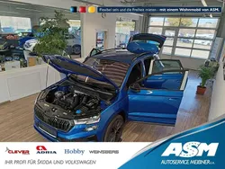 Raceblau metallic Neu 2025 Skoda Karoq SportLine SUV | 38.509 € (Teuer)