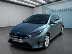 Grau Gebraucht 2023 Kia Ceed Vision Kleinwagen | 23.199 € (Guter Preis)