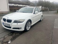 Schwarz Gebraucht 2010 BMW 318 Kombi | 6.200 € (Teuer)