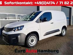 Weiss Gebraucht 2023 Peugeot Partner Van | 22.090 € (Etwas zu teuer)